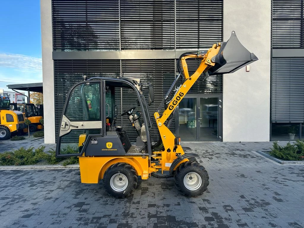 GG06 Cab 2