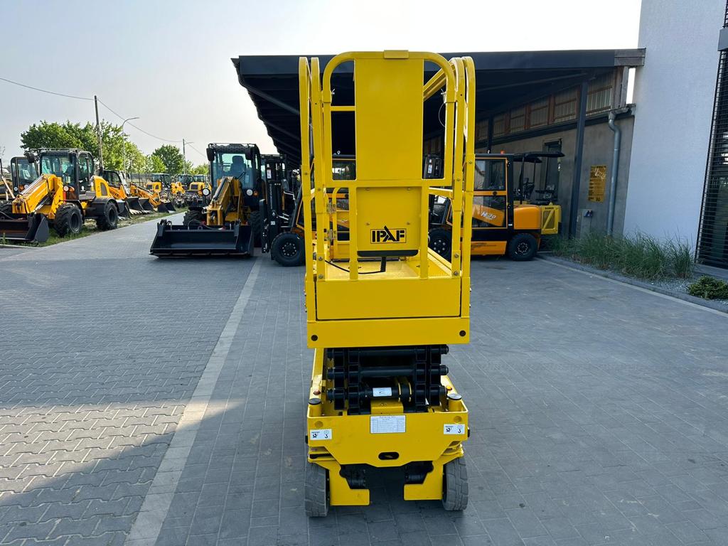 HEBEBÜHNE 6M 6